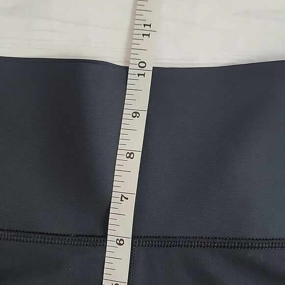 Gap Fit Sculpt Revolution leggings - black with neon stripes Women's Size M - Picture 10 of 11